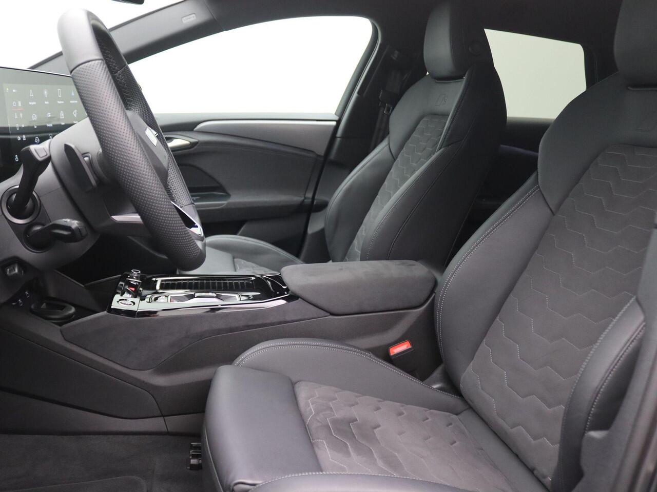 Audi A6 Avant e-tron S edition quattro 100 kWh 428PK Aut. SOH 100%, Trekhaak, Memorystoel, 20" LM Velgen, Keyless, Luchtvering, Warmtepomp, Adaptieve Cruise Controle, 360gr. Camera, Elektr. Achterklep