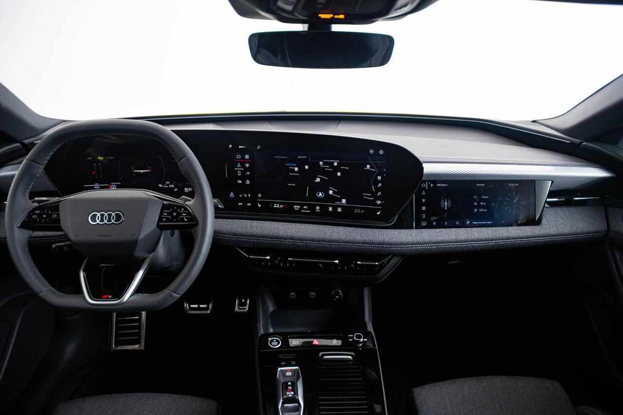 Audi A6 Sportback e-tron S edition performance 100 kWh Tech plus - Exterieurpakket zwart - Driespaaks sportstuur - Standkachel - Stoelverwarming - Elektrisch instelbare voorstoelen - MMI experience plus -