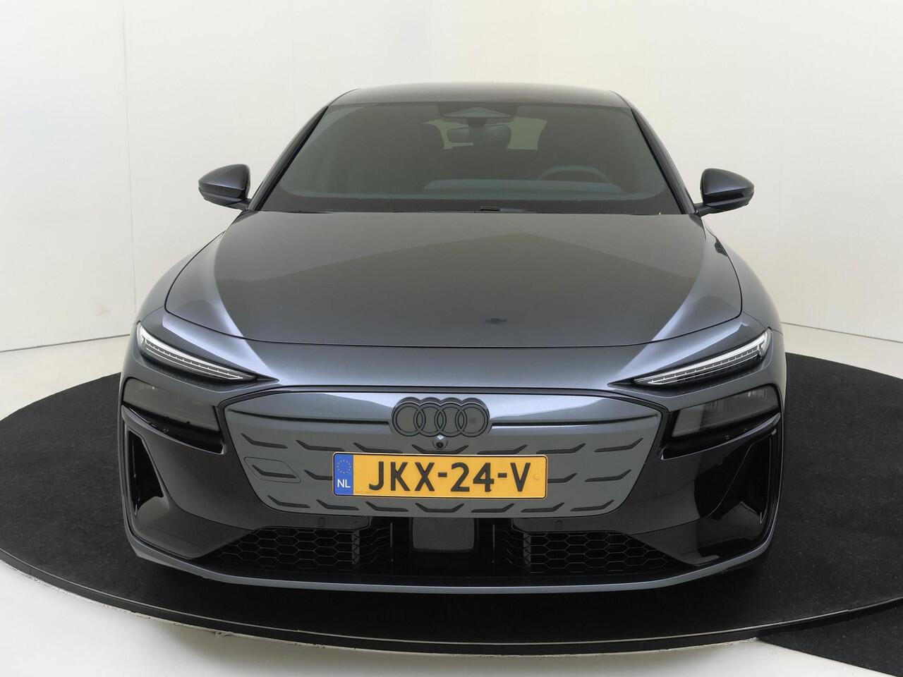 Audi A6 Avant e-tron S edition 83 kWh | Lederen bekleding | Winterpakket | 21 inch LM velgen | Bijrijdersbeeldscherm | Privacy glass