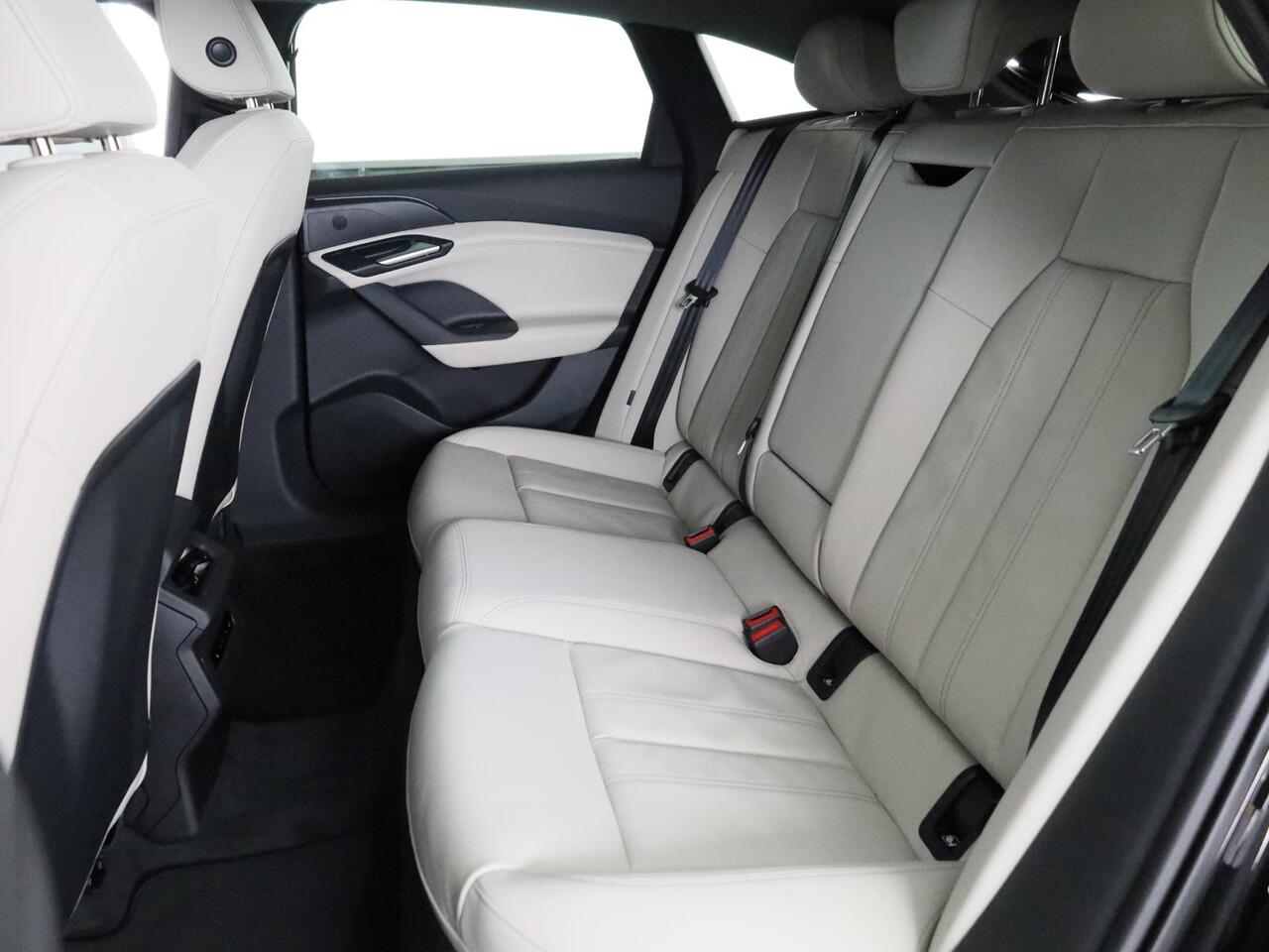 Audi A6 Sportback e-tron Advanced edition 100kWh performance | Winterpakket | Beige leder interieur | Privacy glass | Tech pro |