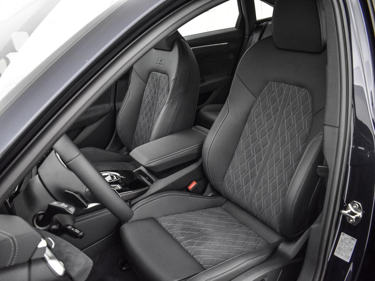 Audi A6 Limousine 2.0 e-hybrid quattro S edition 299 PK · Tech plus · 21" LM Velgen · Exterieurpakket zwart · Bekleding Leder/Alcantara