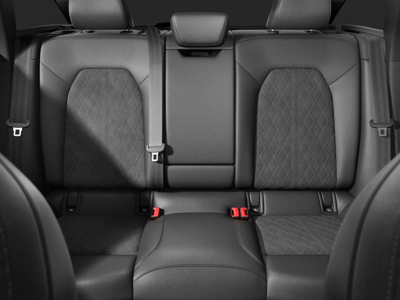 Audi A6 Avant S edition Competition e-hybrid 367 pk | Adaptieve luchtvering | Bang & Olufsen 3D | Head-up display | Techniek pakket pro | Middernacht groen |