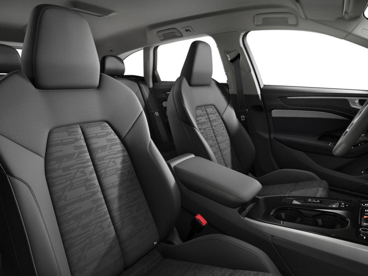 Audi A6 Avant 2.0 e-hybrid quattro Pro Line 299 PK · Tech pakket · Trekhaak elek. wegklapbaar · Sportstoelen