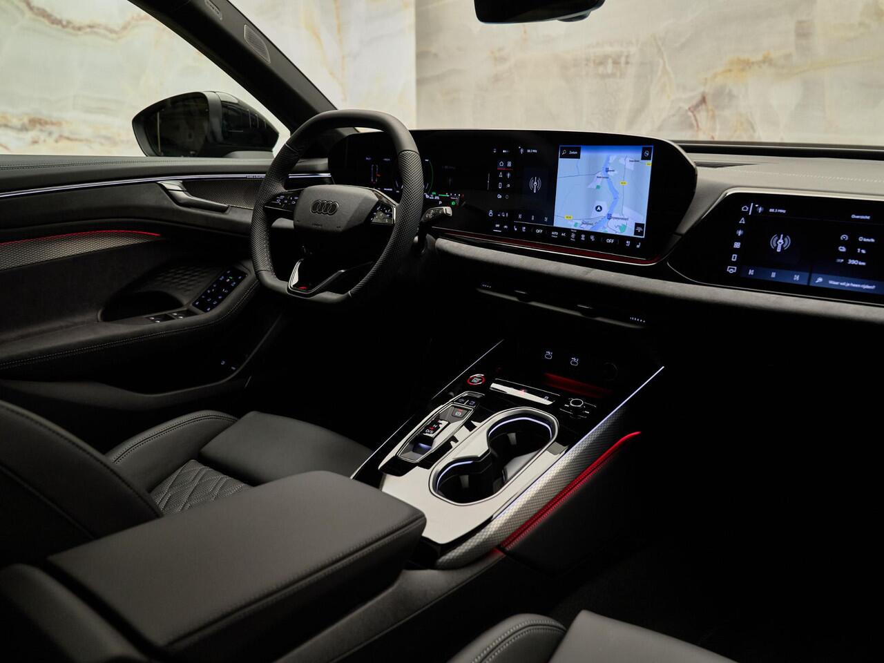 Audi A6 Avant E-Hybrid Quattro S Edition Competition, Edition 1, Audi Exclusive, 21", pano, tr.haak, B&O, luchtv., OLED, matrix-LED, memory, massage, HUD, privacy