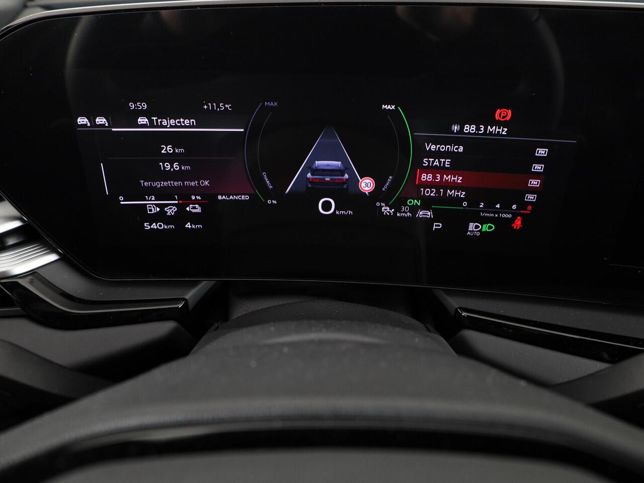 Audi A6 Avant 2.0 e-hybrid quattro S edition 299pk | Trekhaak | S line interieur | Elektrisch verstelbare voorstoelen |