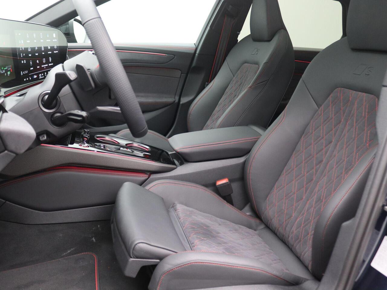 Audi A6 Avant 2.0 e-hybrid quattro S edition Competition 367PK Tech Pro, trekhaak, elek. stoelen, head-up, B&O sound, Luchtvering, Panoramadak, 21" lichtmetalen velgen