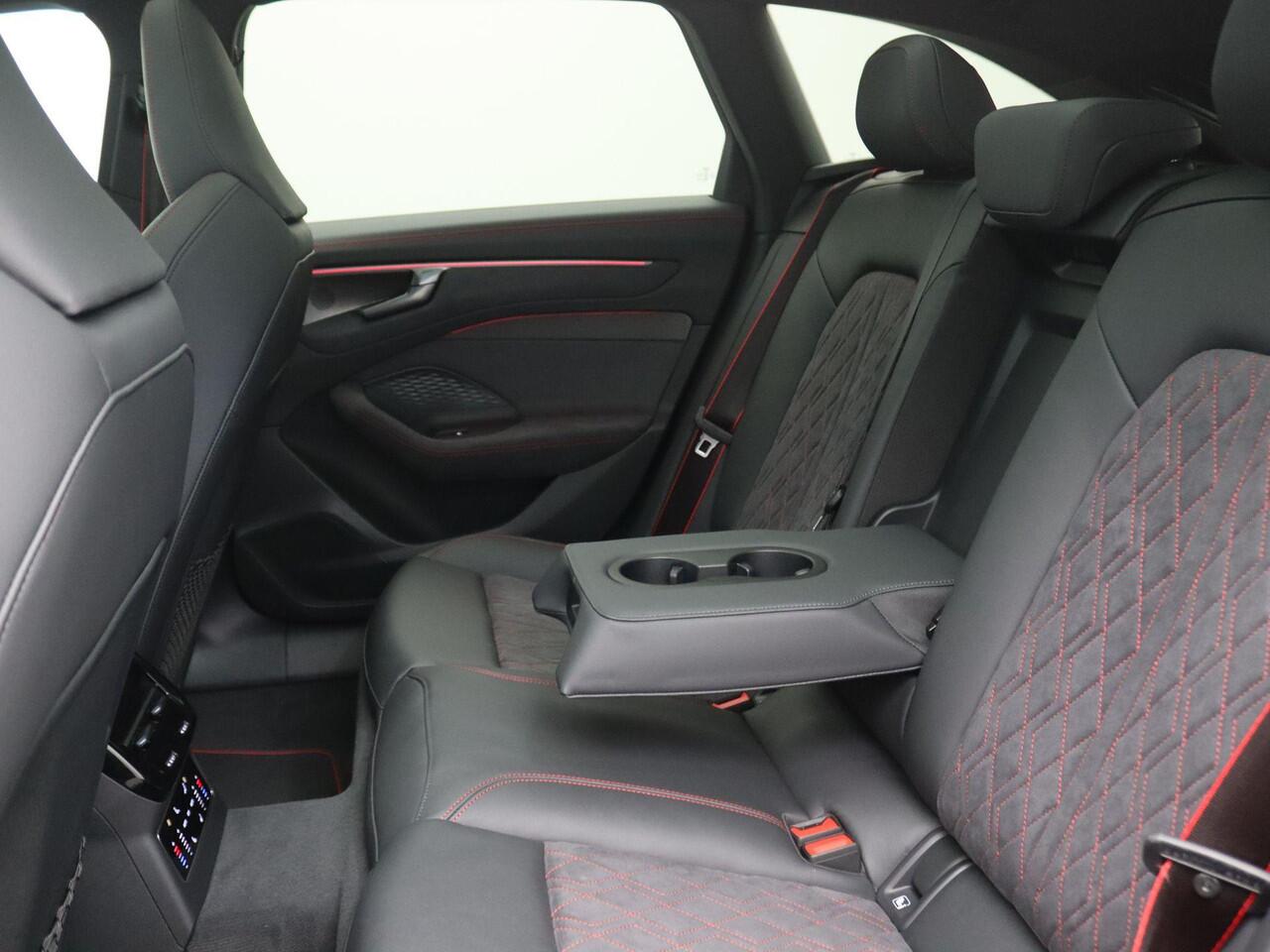 Audi A6 Avant 2.0 e-hybrid quattro S edition Competition 367PK Tech Pro, trekhaak, elek. stoelen, head-up, B&O sound, Luchtvering, Panoramadak, 21" lichtmetalen velgen