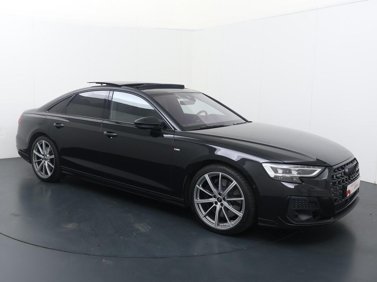 Audi A8 60 TFSI e quattro | 462 PK | SoH 89% | Panoramadak | Digitale Matrix LED koplampen | Nachtzicht assistent | Head-up display | 360 graden Area view | 21" LM velgen | S line | Luchtvering | Vierwielbesturing |