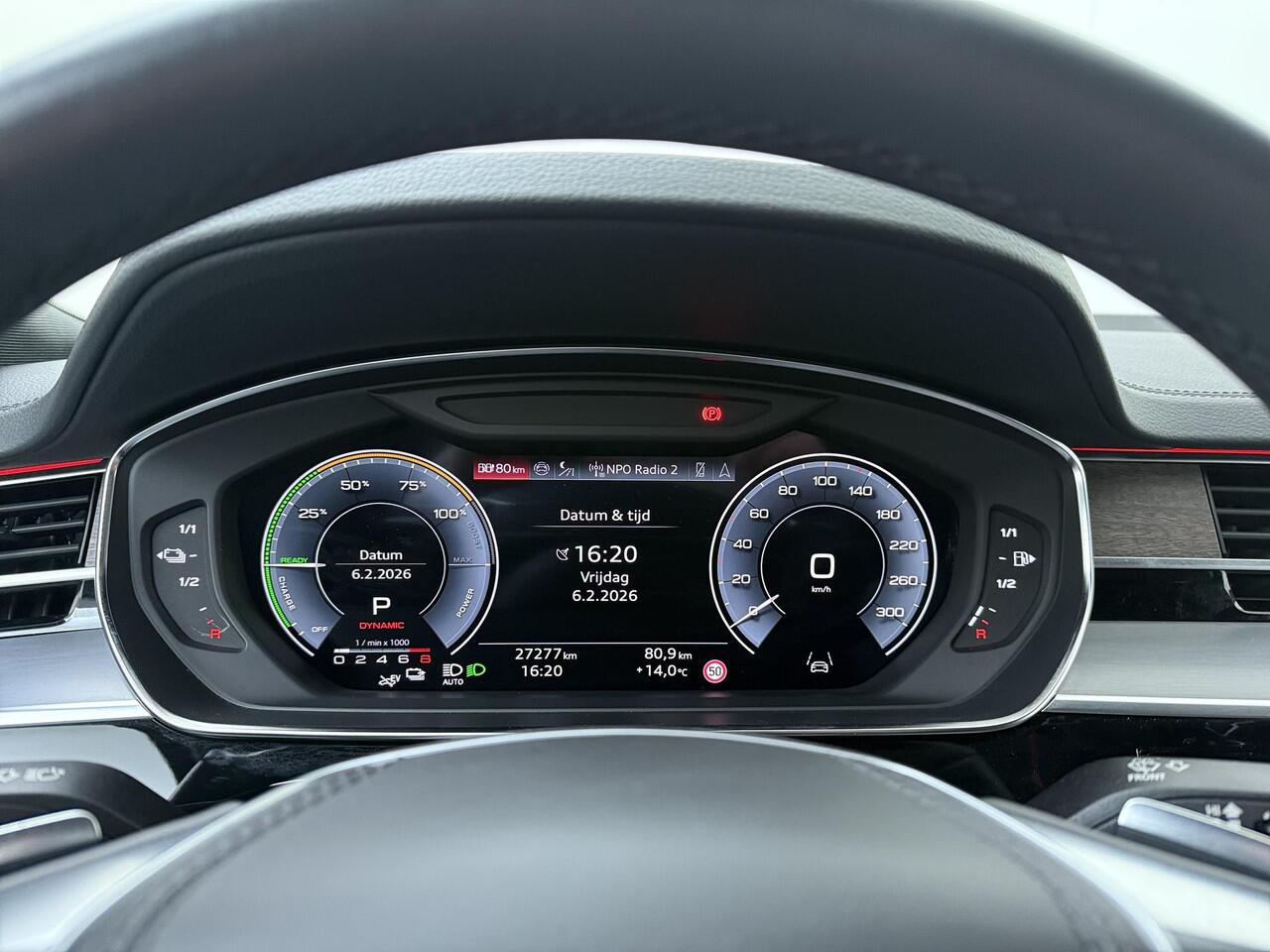 Audi A8 60 TFSI e quattro | 462 PK | SoH 89% | Panoramadak | Digitale Matrix LED koplampen | Nachtzicht assistent | Head-up display | 360 graden Area view | 21" LM velgen | S line | Luchtvering | Vierwielbesturing |