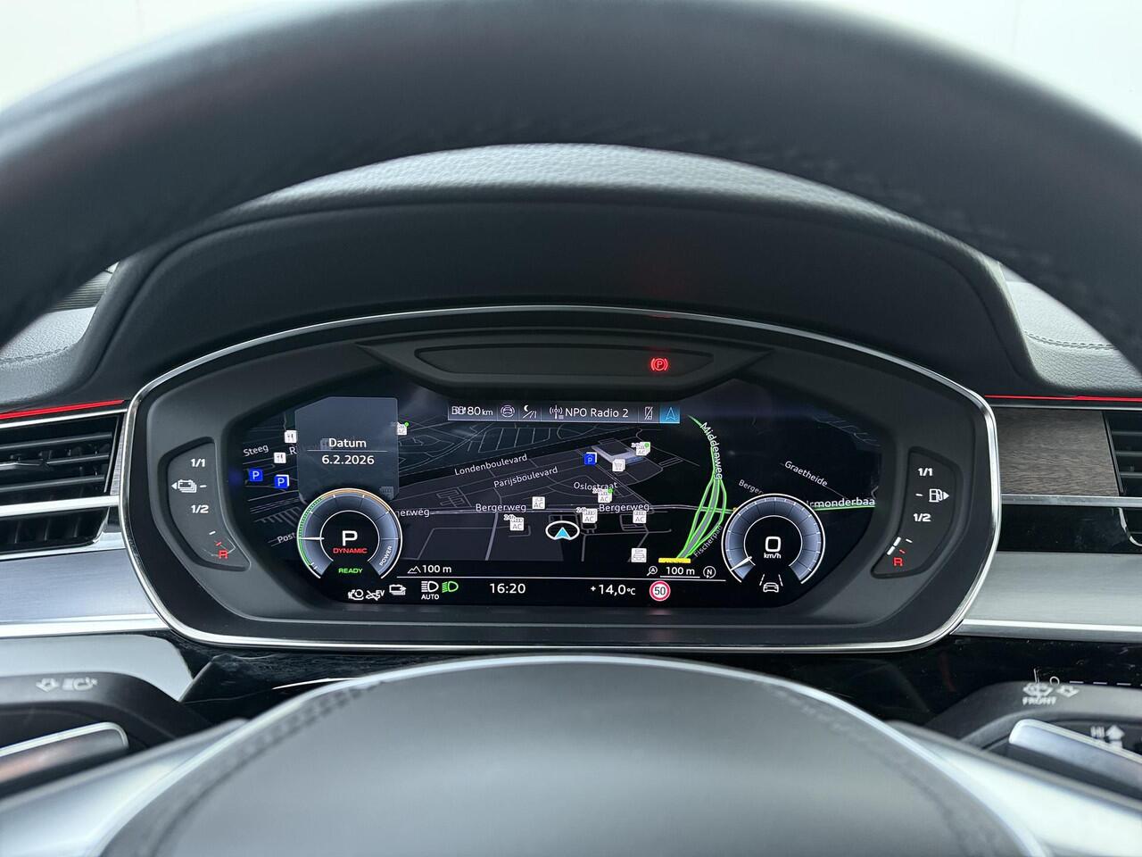 Audi A8 60 TFSI e quattro | 462 PK | SoH 89% | Panoramadak | Digitale Matrix LED koplampen | Nachtzicht assistent | Head-up display | 360 graden Area view | 21" LM velgen | S line | Luchtvering | Vierwielbesturing |