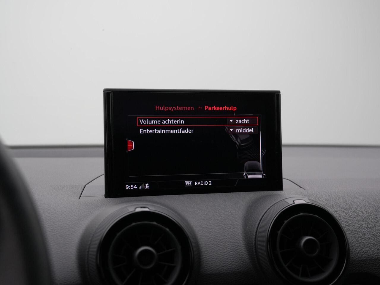 Audi Q2 1.4 TFSI 150 pk S-tronic CoD Sport Pro Line | Stoelverwarming | Navigatie | Parkeersensoren achter