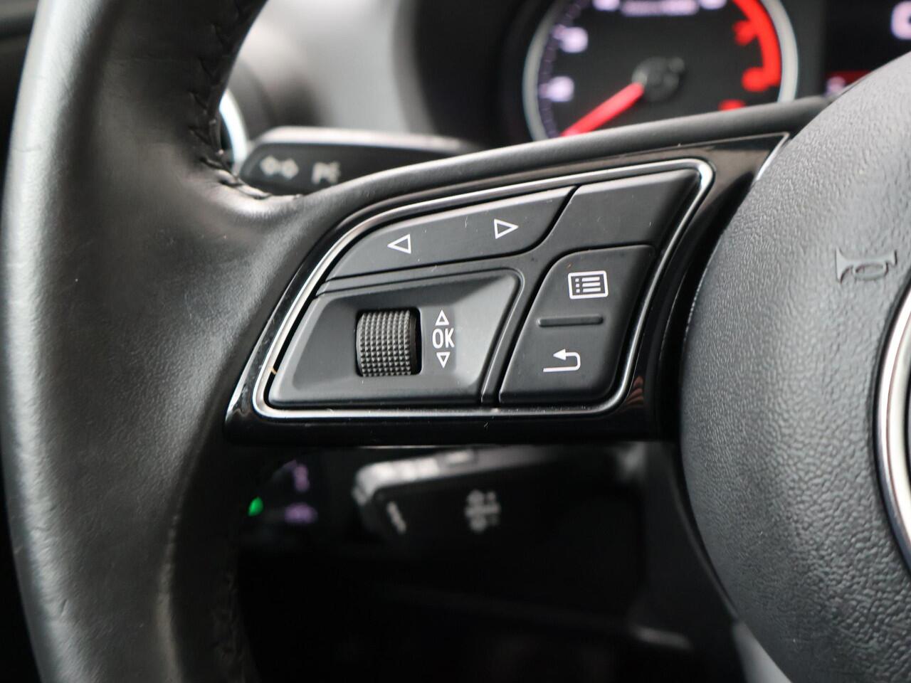 Audi Q2 35 TFSI CoD Sport | Automaat | Achteruitrijcamera | Navigatie | Climate | Trekhaak |