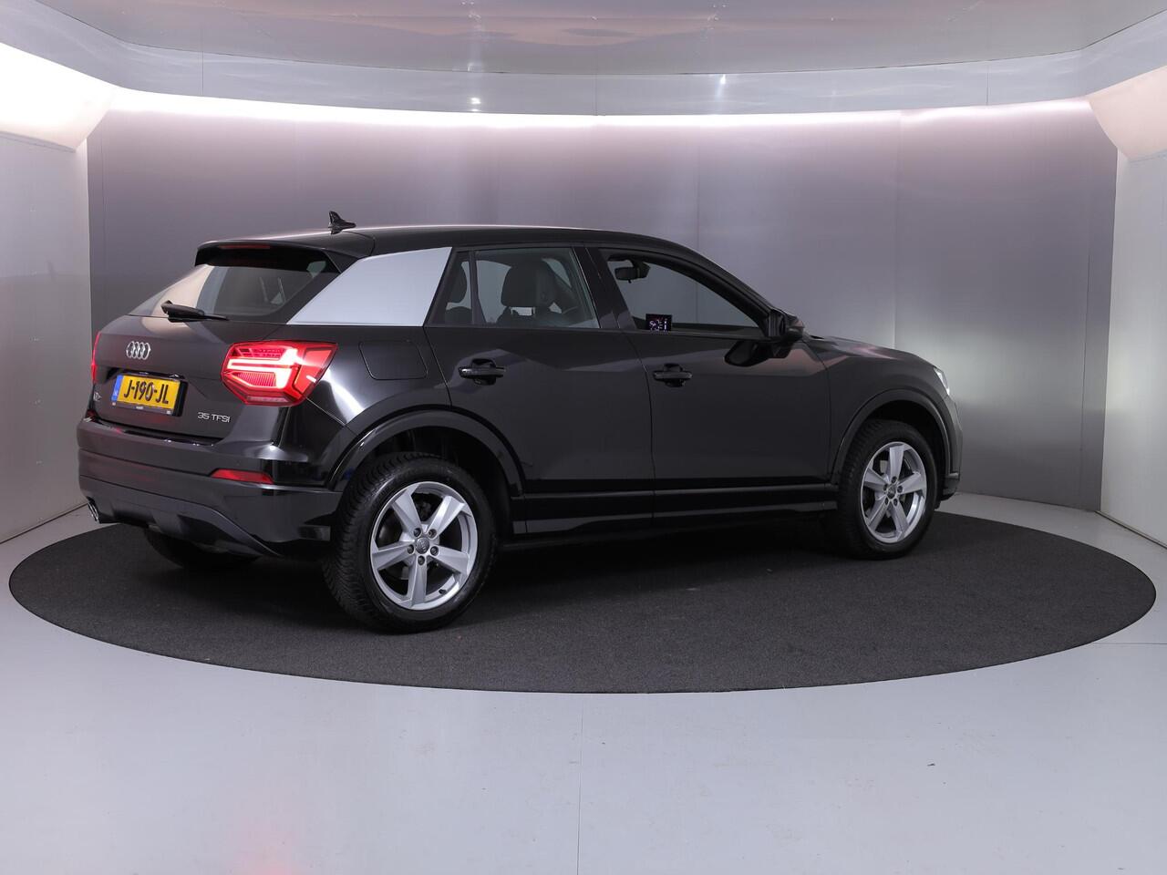 Audi Q2 35 TFSI S Edition 150pk AUT| 17'LM-velgen| Parksensors|Navi| Clima