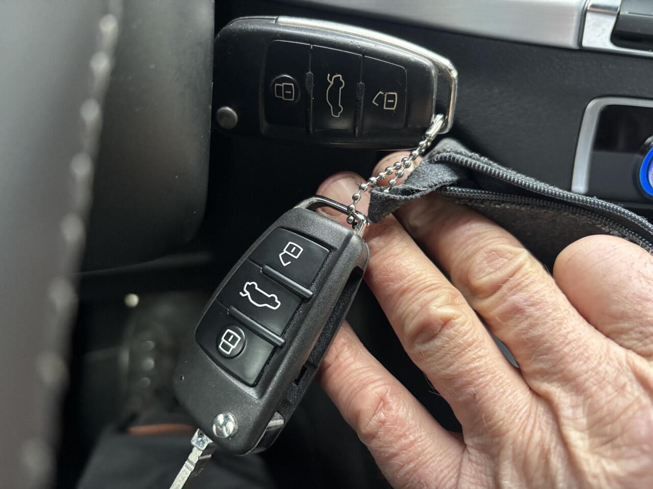 Audi Q2 35 TFSI CoD Sport S line Edition LED| PDC| Private glass| Vierseizoen band