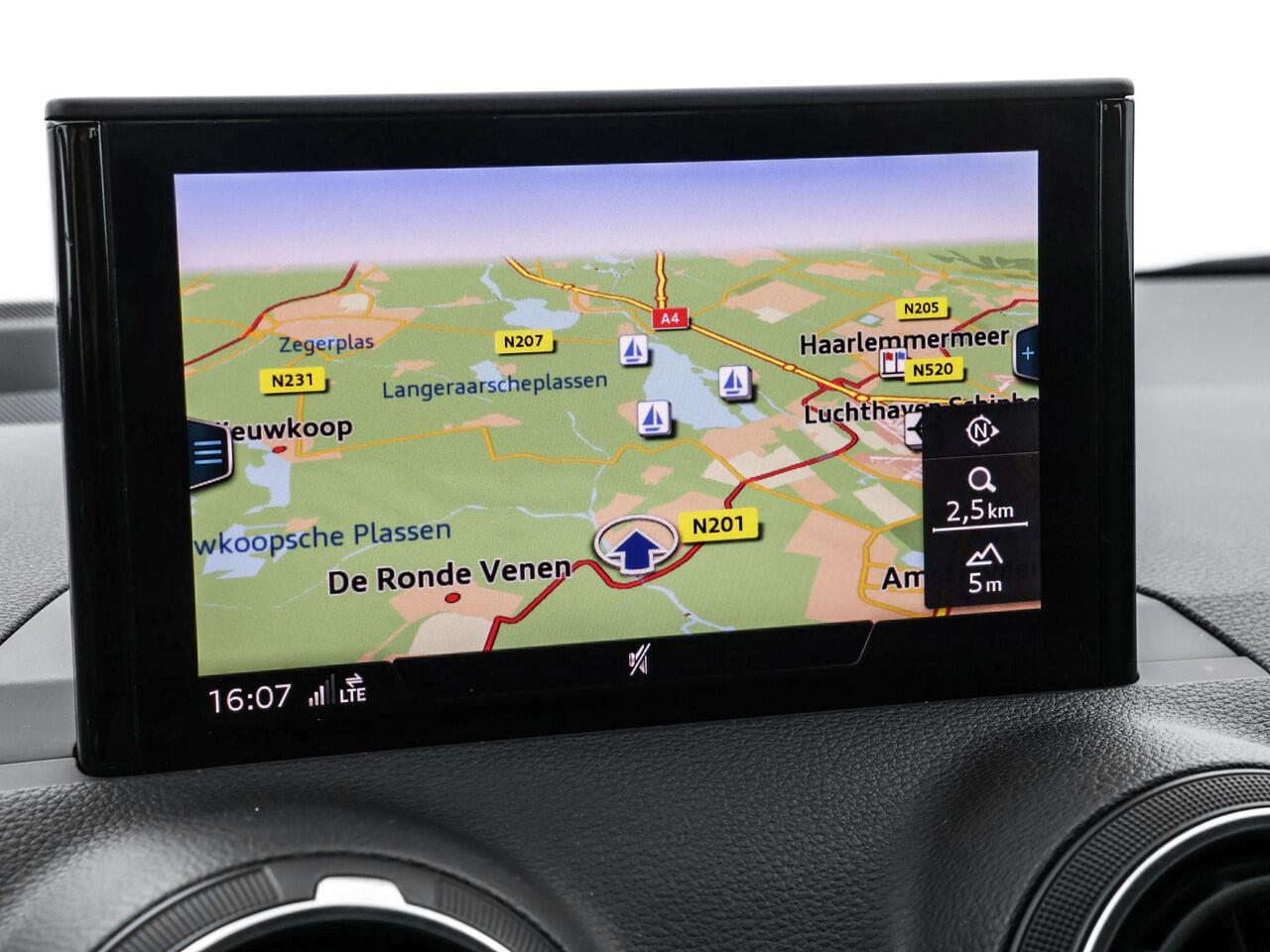 Audi Q2 30 TFSI 115pk Design · Navigatie · Cruise Control · P-Sensoren · Climatronic · Trekhaak · 17'' Inch ·