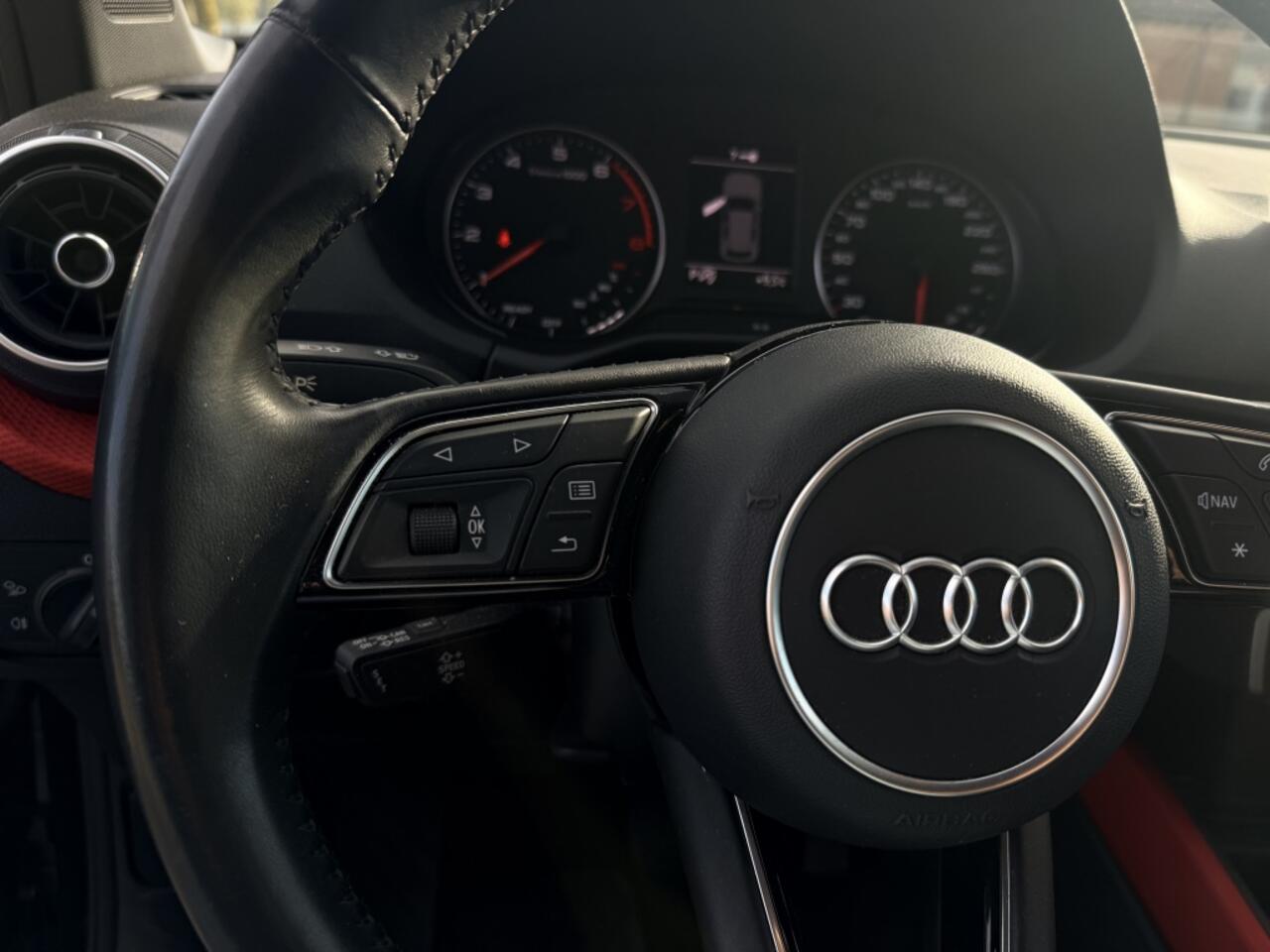 Audi Q2 35 TFSI S Edition