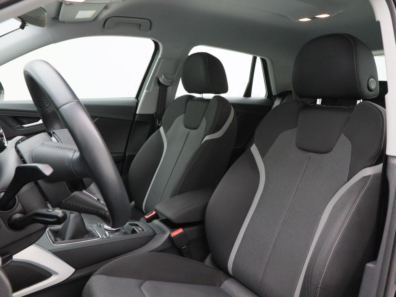 Audi Q2 30 TFSi 115 Pk epic | LED | Navigatie | CarPlay | Parkeersensoren | 17 Inch | 102.670 km!!