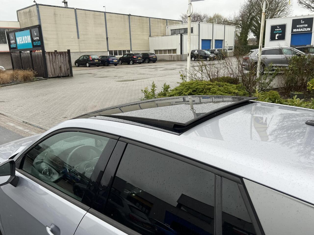 Audi Q2 35 TFSI 150PK AutomaatoS-LineoPanooLeder