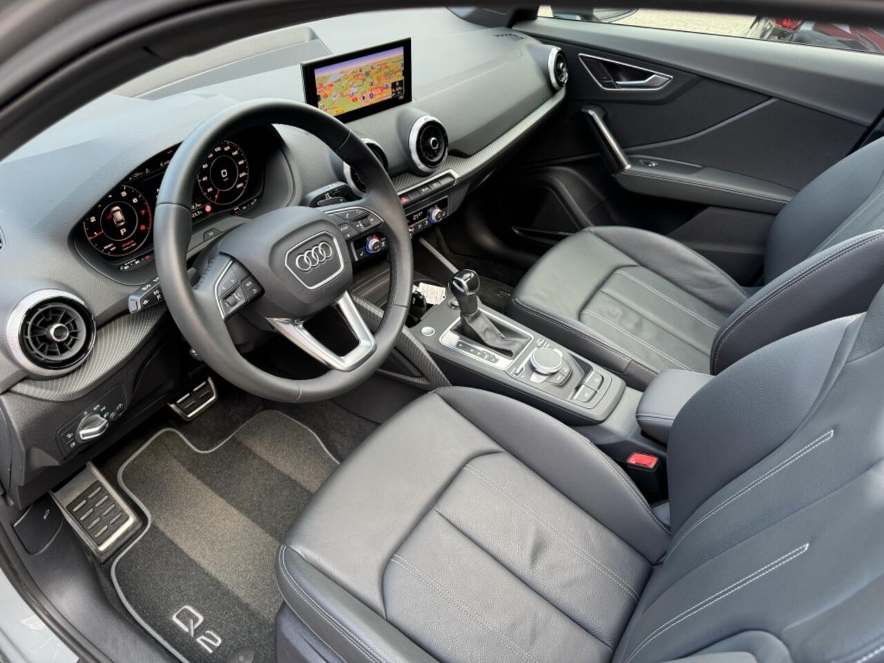 Audi Q2 35 TFSI S-Line Edition #1 Pano Matrix Sfeerverlichting