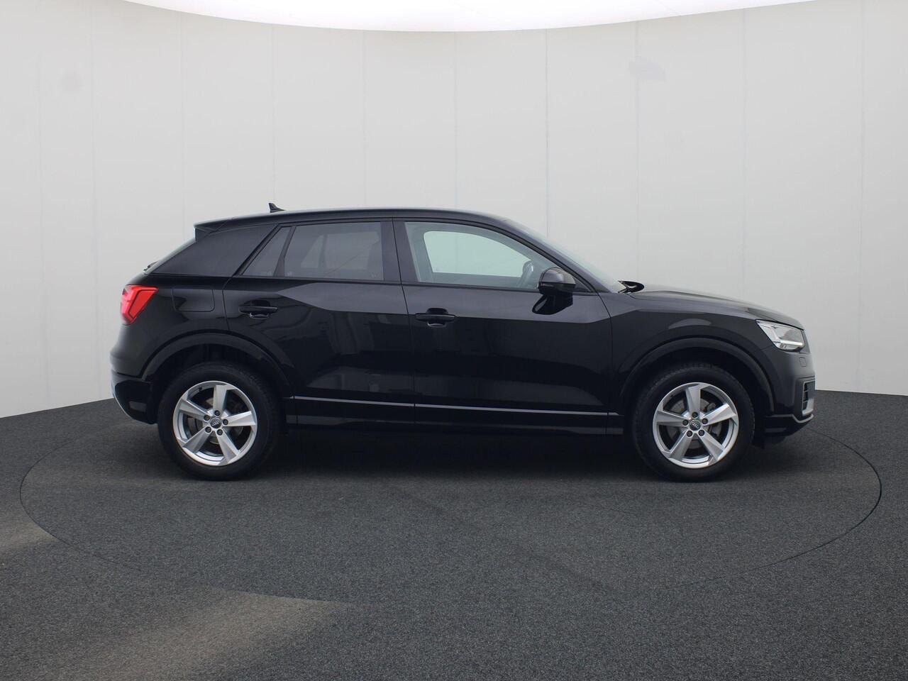 Audi Q2 30 TFSI/116PK epic · Apple/Android Car Play · Navigatie · Stoelverwarming