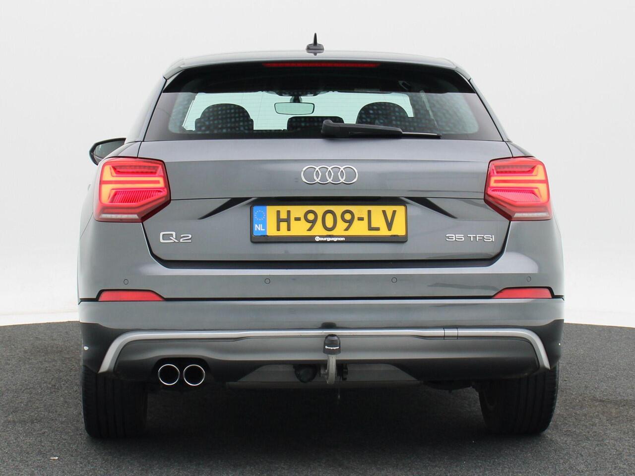 Audi Q2 35 TFSi 150 Pk Automaat S-Line | Trekhaak | Cruise Control | Parkeersensoren | Bluetooth | Navigatie | 17 Inch | 99.591 Km!!