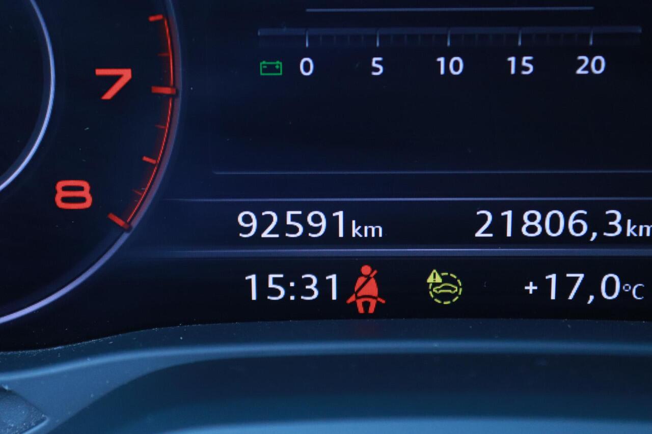 Audi Q2 30 TFSI Business Edition | Virtual cockpit | Trekhaak | Navigatie