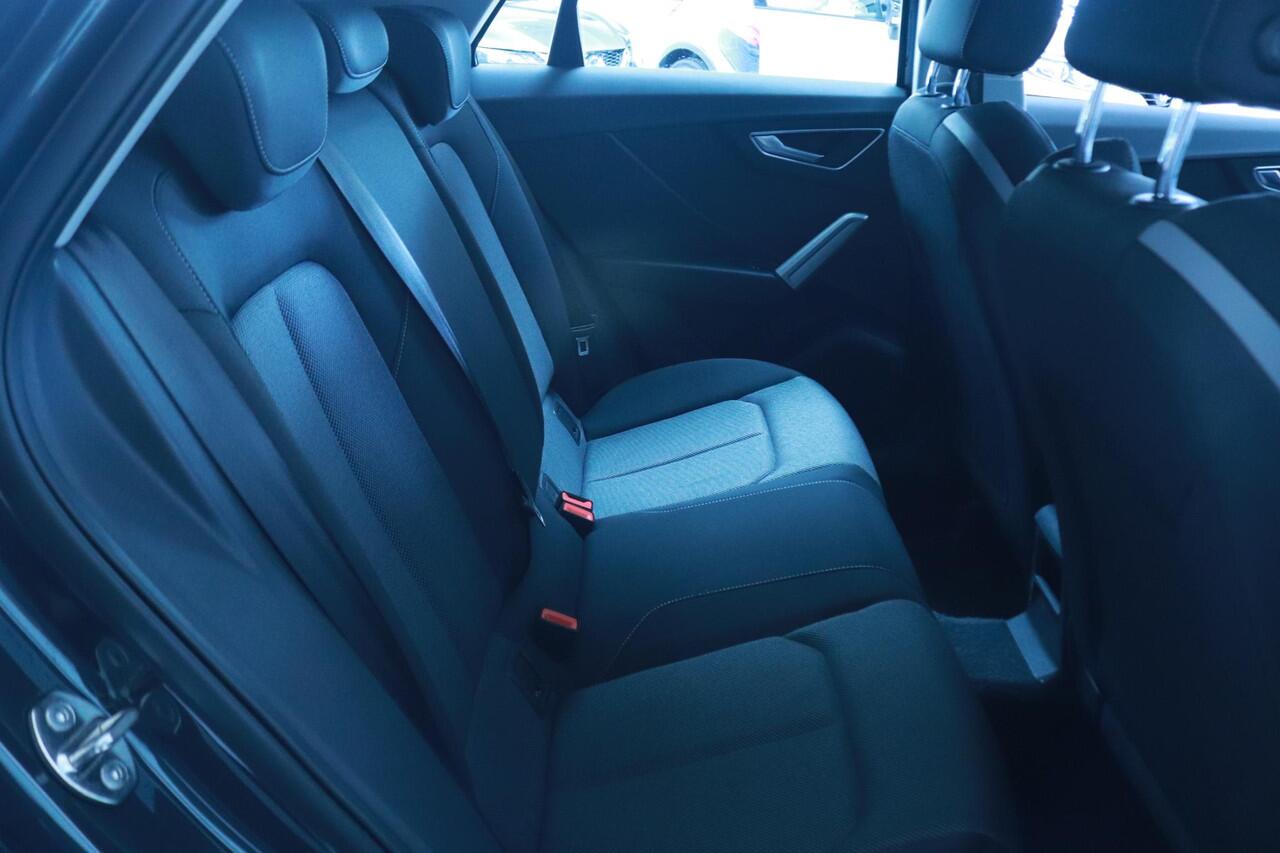 Audi Q2 30 TFSI Business Edition | Virtual cockpit | Trekhaak | Navigatie