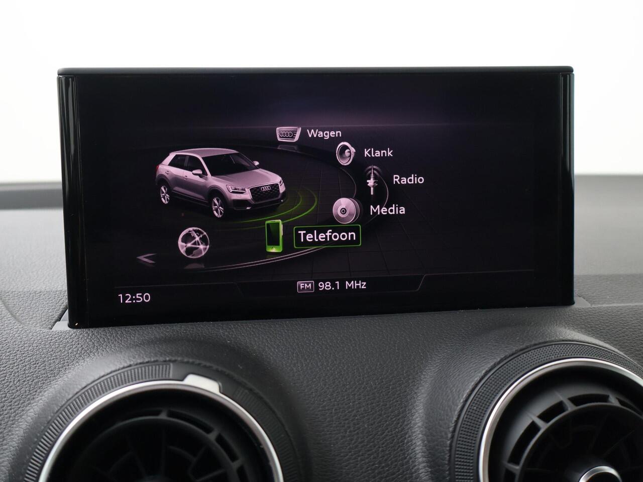 Audi Q2 35 TFSI Pro Line | Trekhaak | Panodak | Achteruitrijcamera | Navigatie | Parkeersensoren | Adaptive Cruisecontrol |