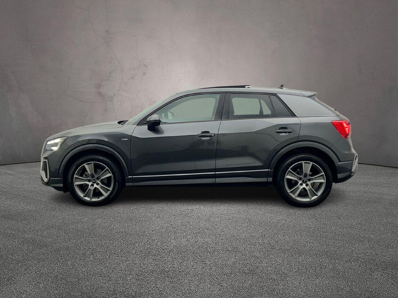 Audi Q2 35 TFSI Edition one | Pano | Camera | ACC | Carplay | Matrix-led | Keyless |