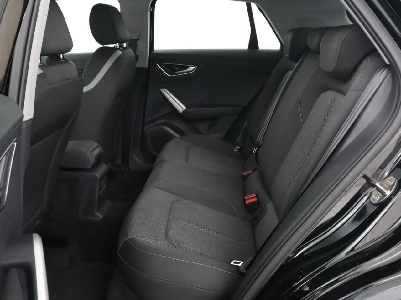 Audi Q2 35 TFSI Business Edition | Stoelverwarming | Virtual Cockpit | Full LED | Carplay | Navigatie | Climate control | Cruise control | Parkeerhulp | DAB | Bluetooth