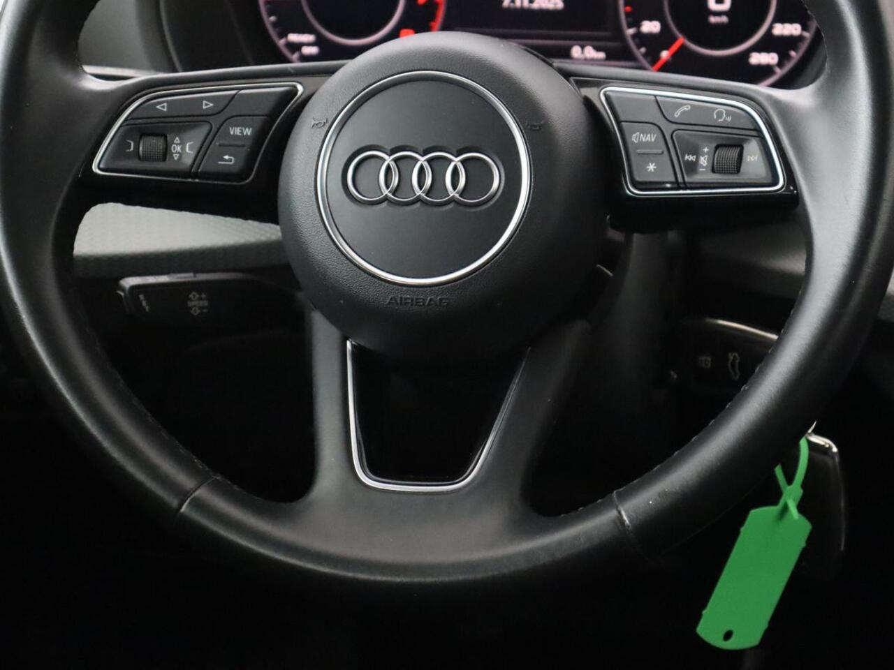 Audi Q2 35 TFSI Business Edition | Stoelverwarming | Virtual Cockpit | Full LED | Carplay | Navigatie | Climate control | Cruise control | Parkeerhulp | DAB | Bluetooth
