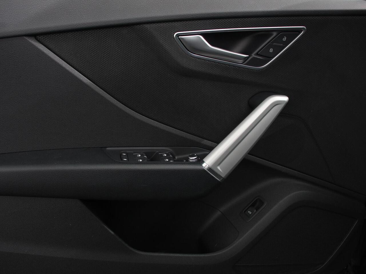 Audi Q2 35 TFSI 150pk Automaat S Edition | Navigatie | Camera | Adaptive Cruise Control | LED Matrix | Elektrische Achterklep | Keyless Entry |