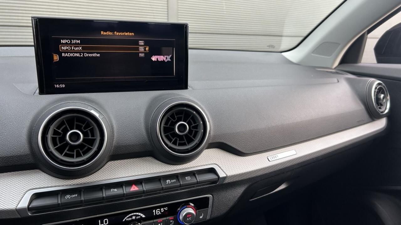 Audi Q2 35 TFSI Business Edition | Apple Car Play | LED koplampen