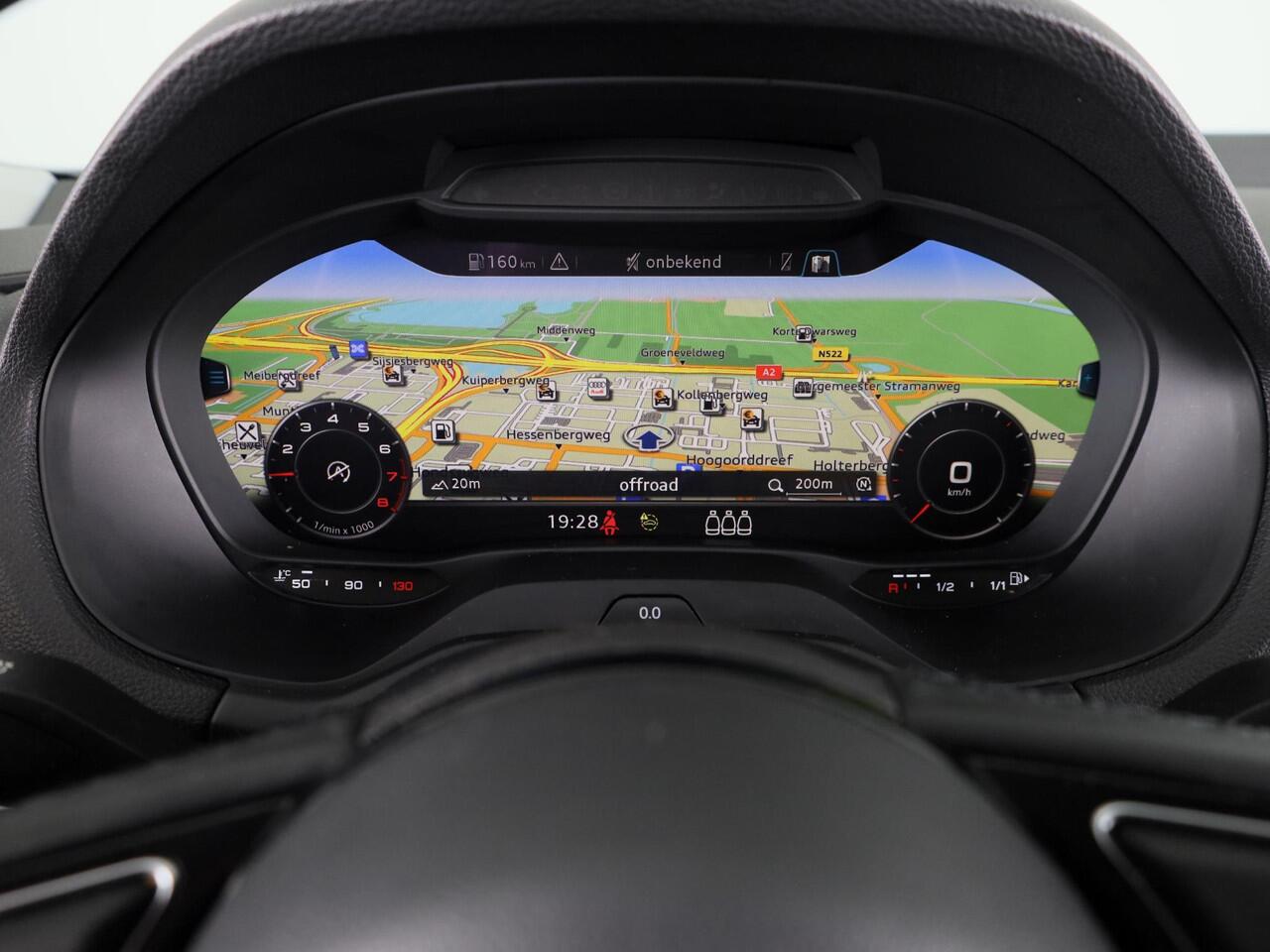 Audi Q2 30 TFSI Business Edition 110pk | Navigatie | Virtual Cockpit | Parkeercamera | 18 inch Lichtmetalen velgen