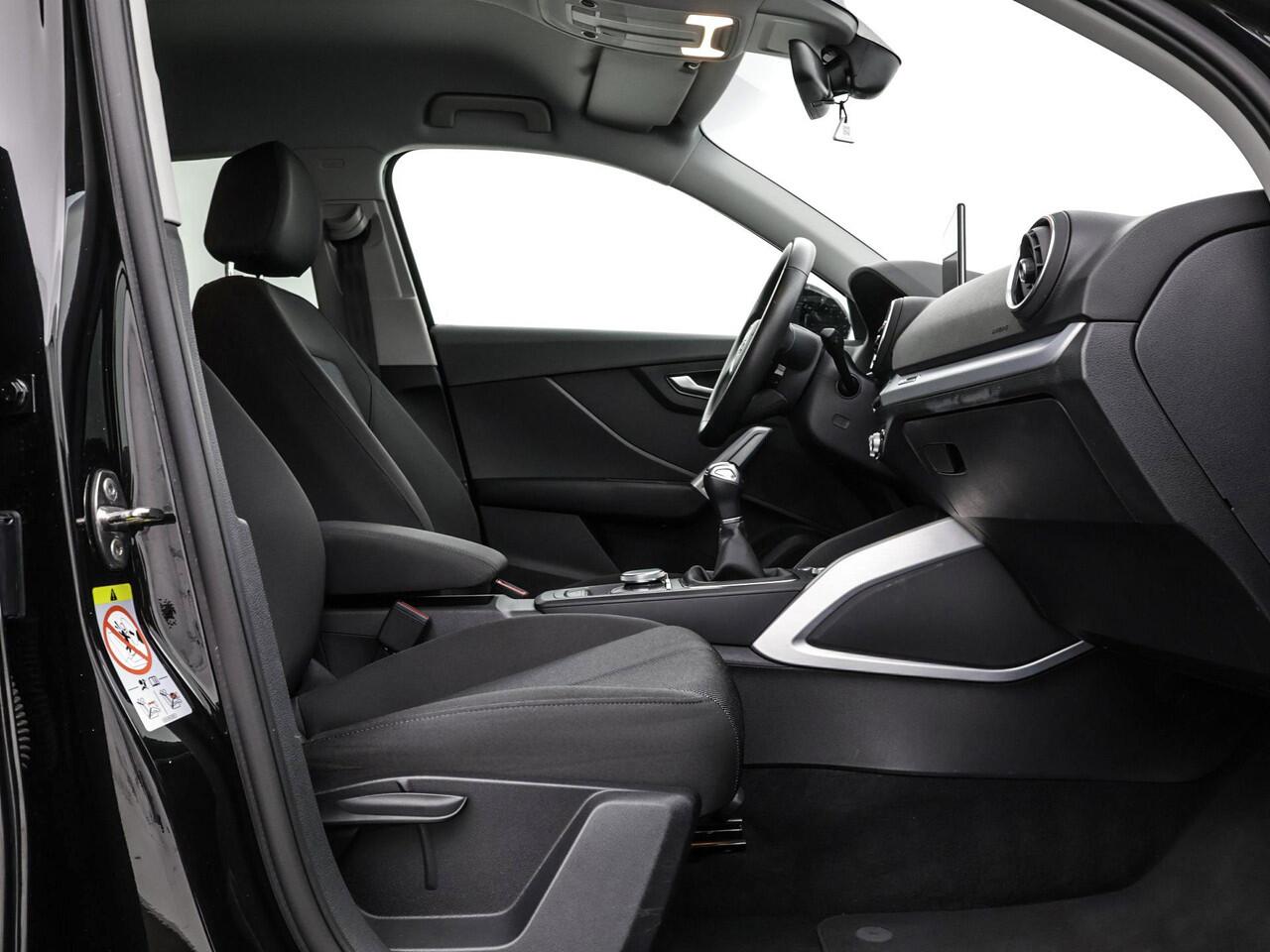 Audi Q2 30 TFSI 110pk Advanced edition · Camera · P-Sensoren · Navigatie · Stoelverwarming · 17'' Inch ·