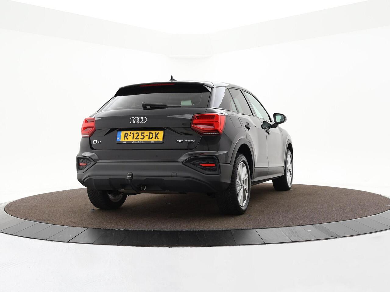 Audi Q2 30 TFSI 110pk Advanced edition · Camera · P-Sensoren · Navigatie · Stoelverwarming · 17'' Inch ·