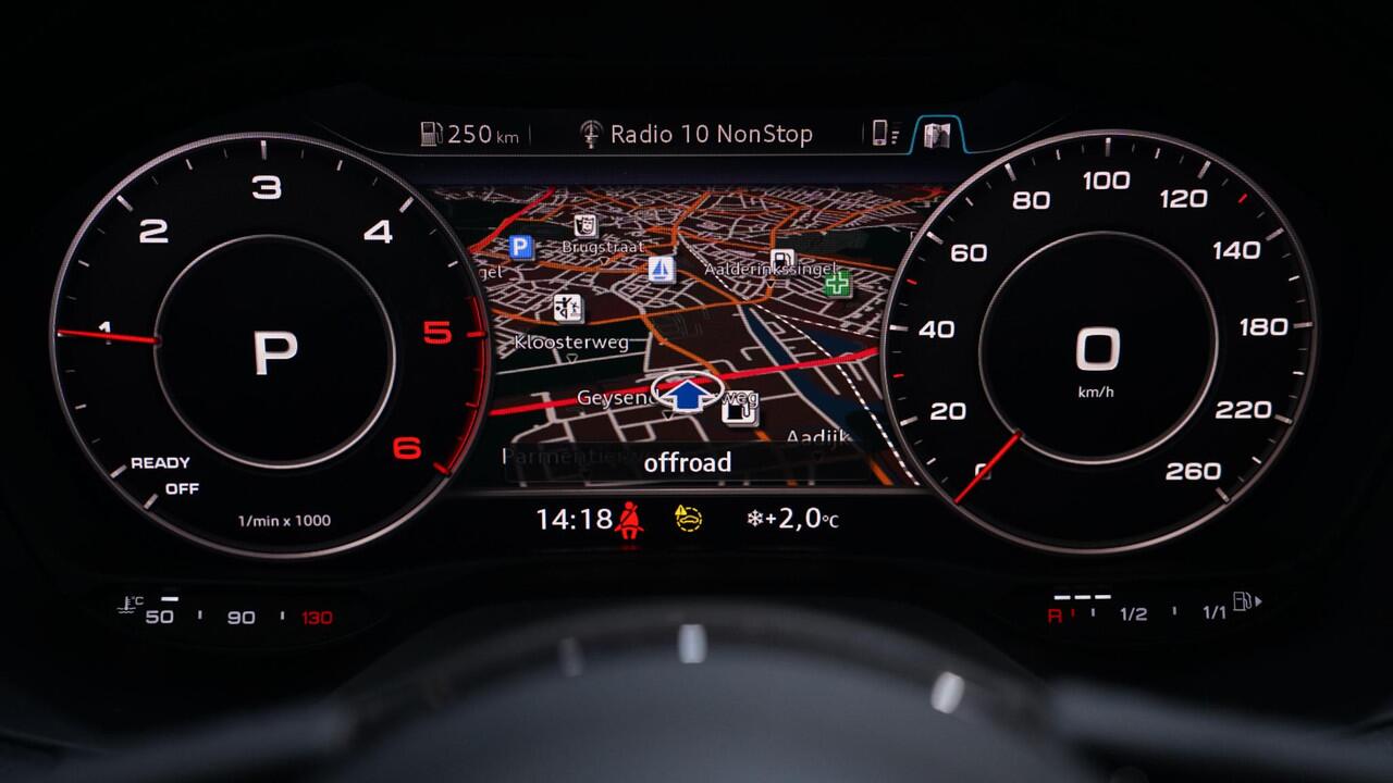 Audi Q2 30 TDI Business Edition 1e Eig. NAP Panodak Lederen sportstoelen Camera Led matrix Navi PDC v+a Rijklaar!