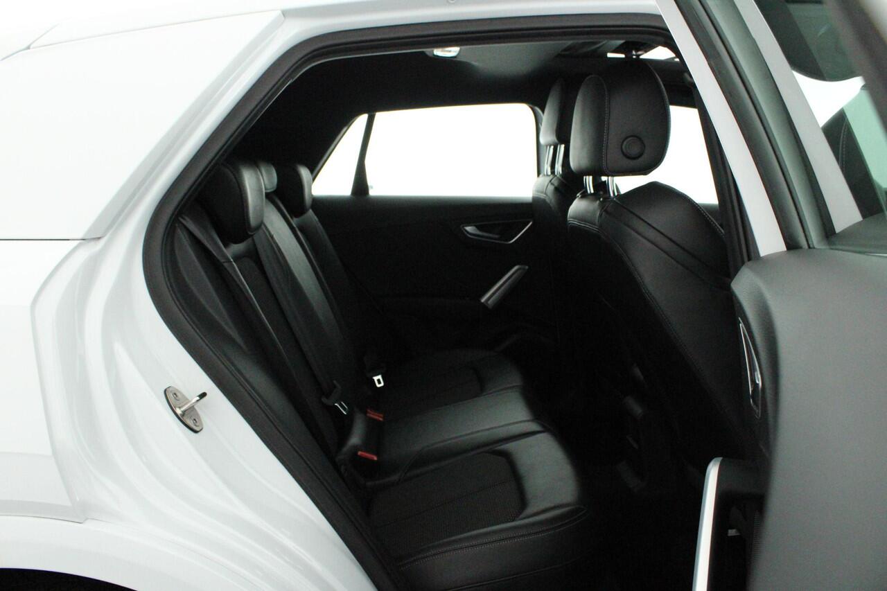 Audi Q2 35 TFSI 150pk S Edition Panoramadak Keyless Virtual Cockpit LED Koplampen S-Line