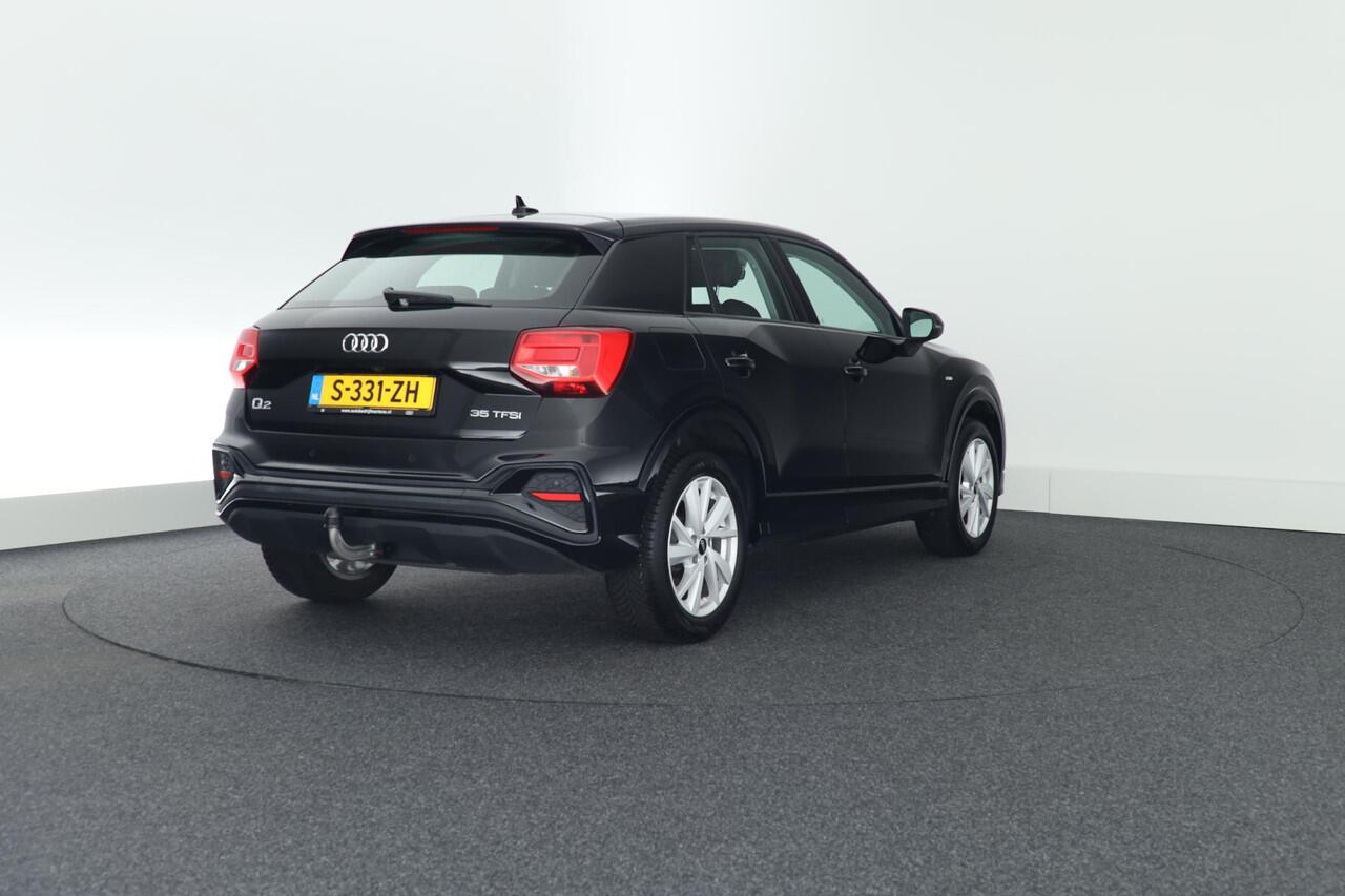 Audi Q2 35 TFSI 150pk S-Line Trekhaak Camera Leder Keyless Stoelverwarming Virtual Cockpit Navigatie