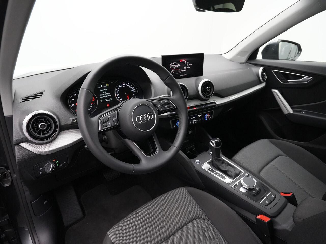 Audi Q2 35 TFSI 150 pk S-tronic S-Line | Panoramadak | Matrix LED | Achteruitrijcamera | Stoelverwarming | Adaptive Cruise