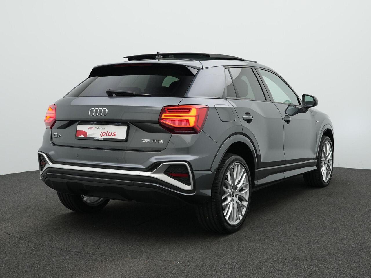 Audi Q2 35 TFSI 150 pk S-tronic S-Line | Panoramadak | Matrix LED | Achteruitrijcamera | Stoelverwarming | Adaptive Cruise
