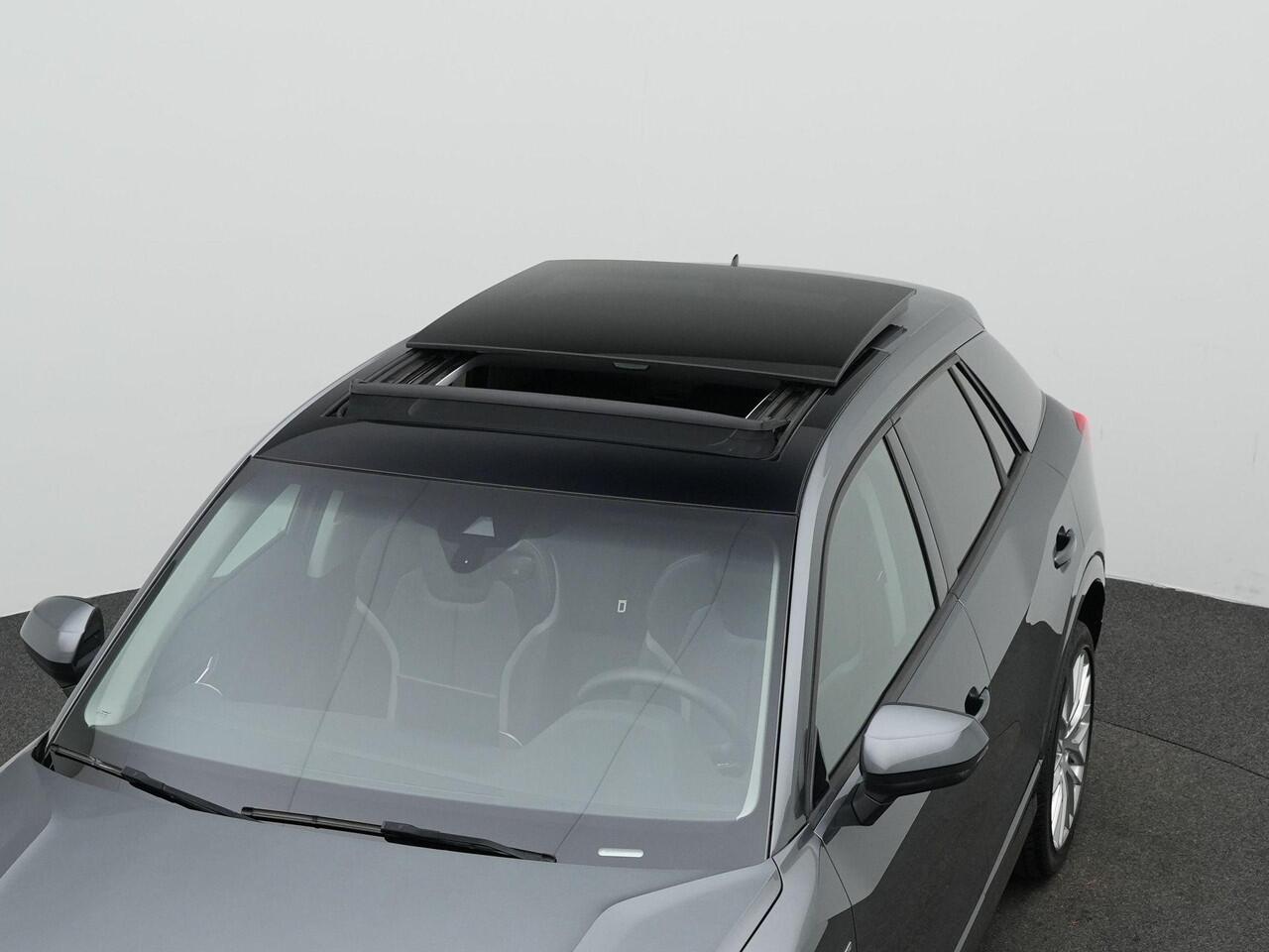 Audi Q2 35 TFSI 150 pk S-tronic S-Line | Panoramadak | Matrix LED | Achteruitrijcamera | Stoelverwarming | Adaptive Cruise