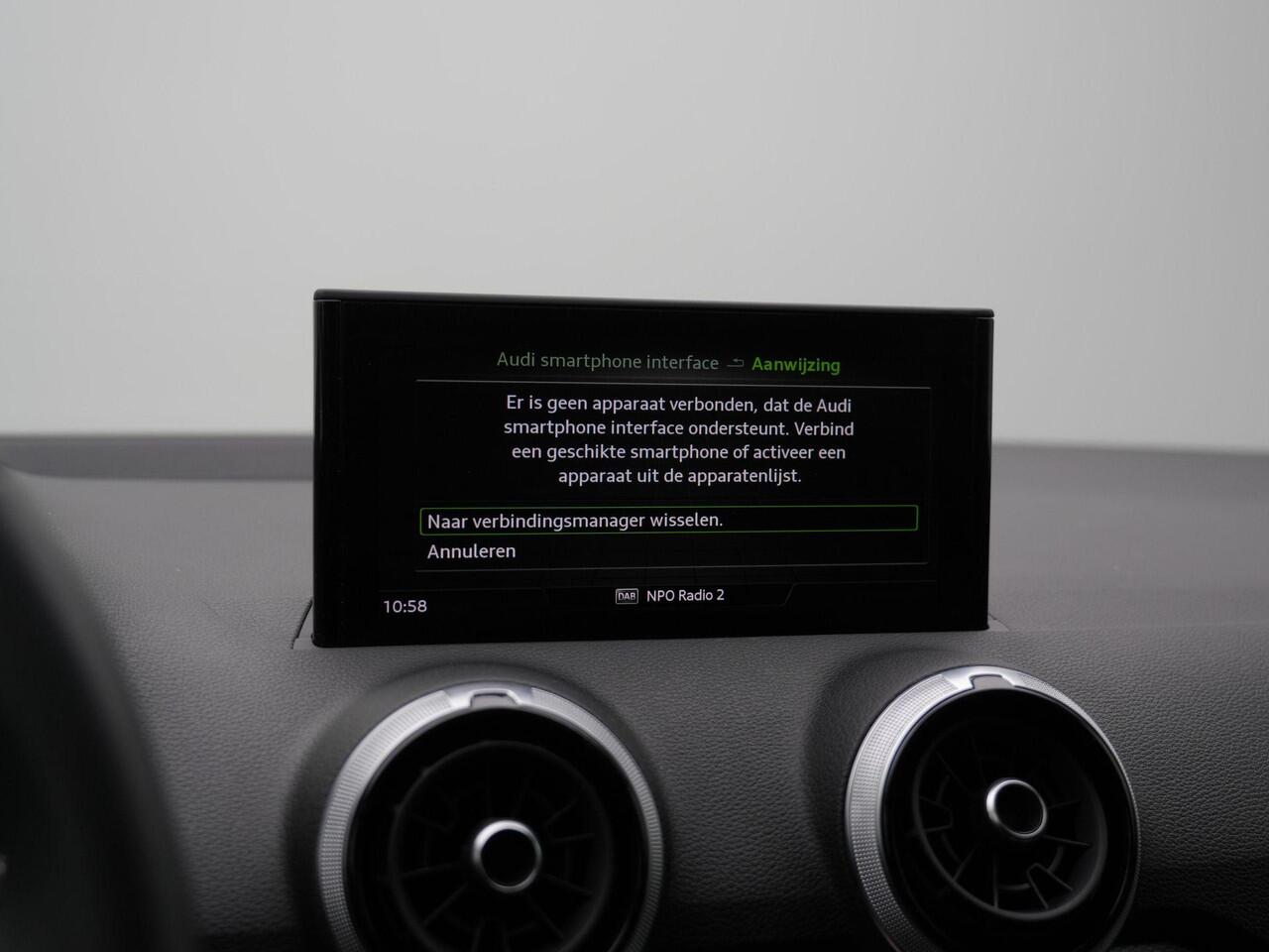 Audi Q2 35 TFSI 150 pk S-tronic S-Line | Panoramadak | Matrix LED | Achteruitrijcamera | Stoelverwarming | Adaptive Cruise