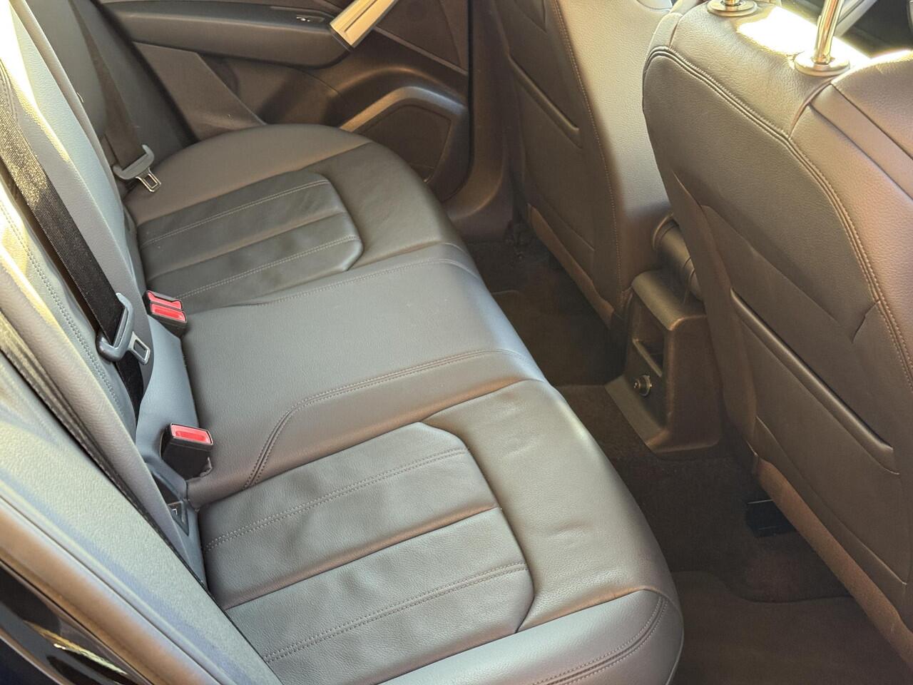 Audi Q2 35 TFSI S-line,Cam,Carpl,Navi,Cruise,Leer