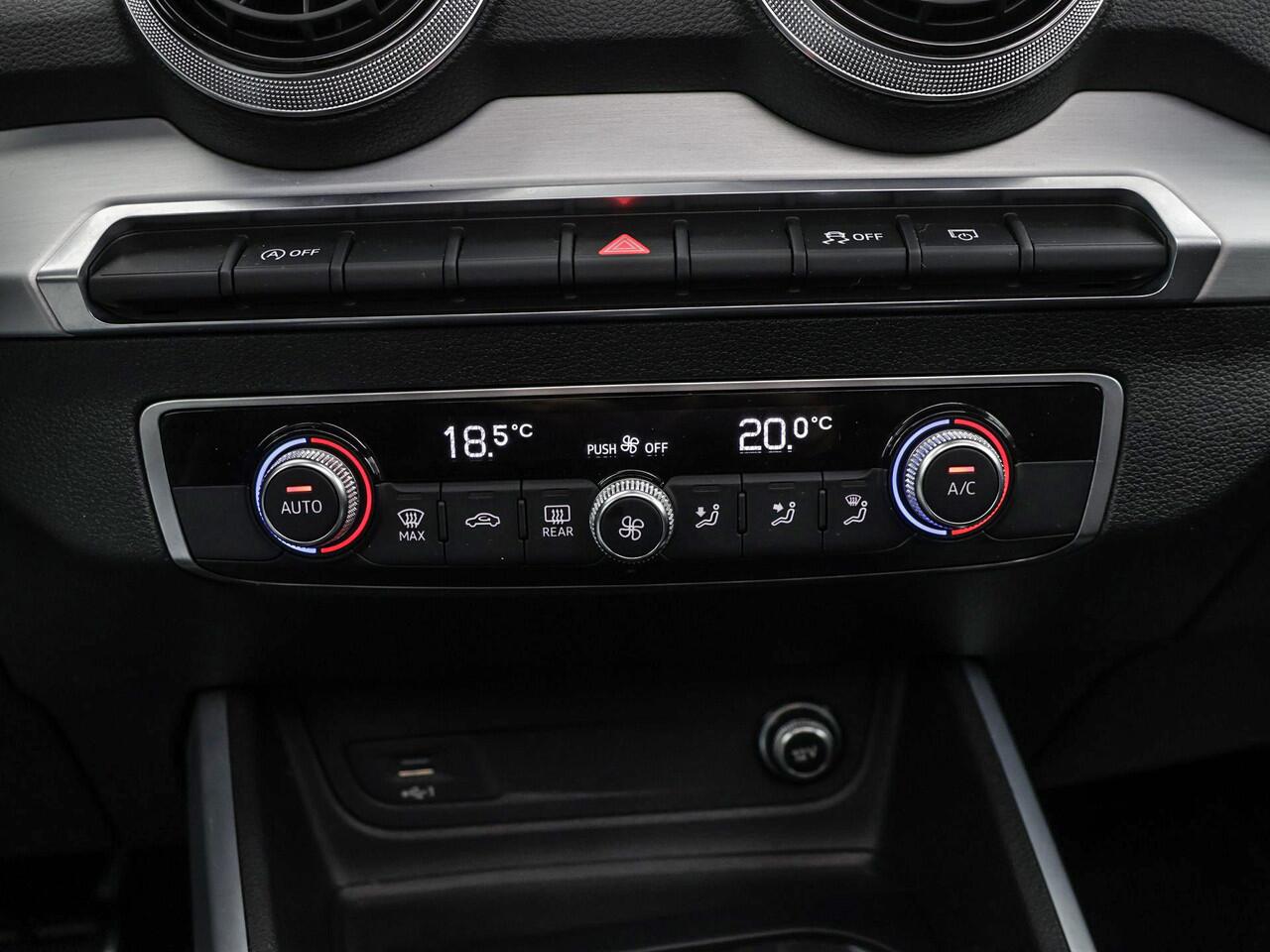 Audi Q2 35 TFSI 150pk S-tronic S Edition · Panoramadak · Apple/Android Car Play · Stoelverwarming · Navigatie · 17'' Inch ·