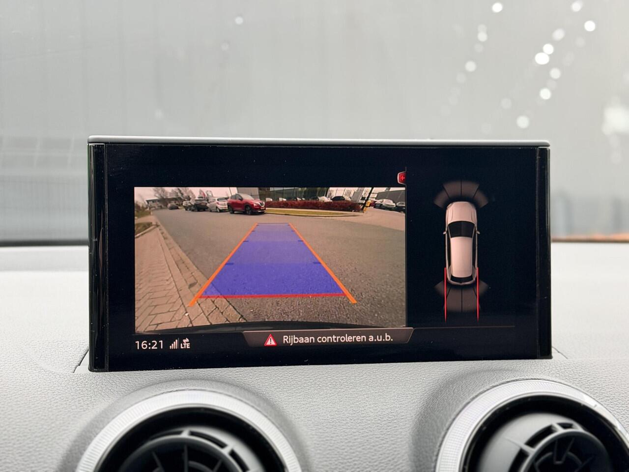 Audi Q2 35 TFSI Advanced edition 150pk | S-tronic | Navigatie | Sportstoelen | Parkeercamera | Virtual Cockpit | 17 inch Lichtmetalen velgen |