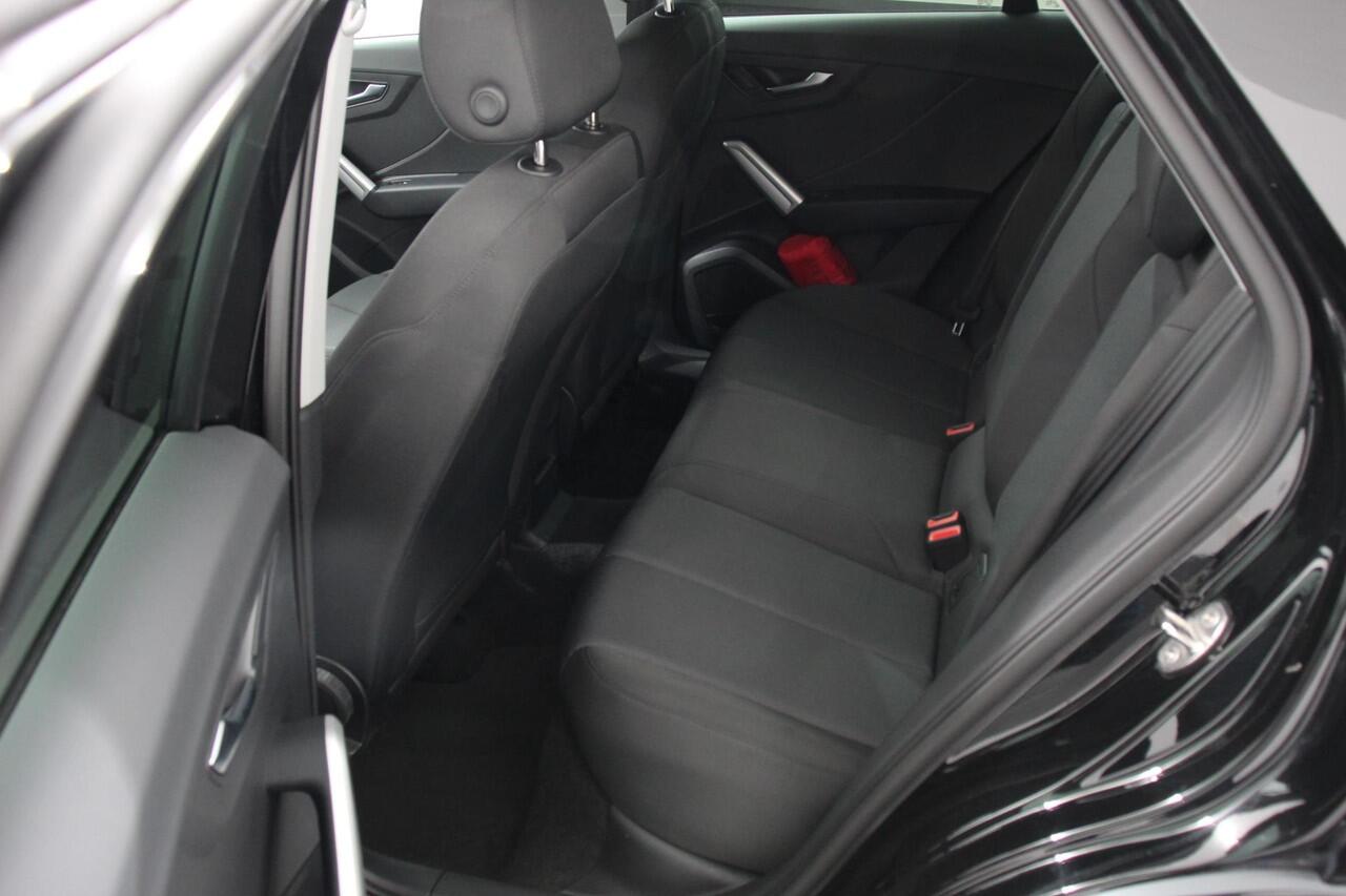 Audi Q2 35 TFSI 150pk S-tronic Prestige | Navigatie | Apple Carplay/Android Auto | Camera | Parkeersensoren | Adaptive Cruise Control | Elektrische achterklep | Matrix LED-koplampen | Stoelverwarming | Getinte ramen