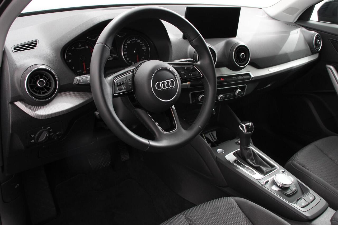 Audi Q2 35 TFSI 150pk S-tronic Prestige | Navigatie | Apple Carplay/Android Auto | Camera | Parkeersensoren | Adaptive Cruise Control | Elektrische achterklep | Matrix LED-koplampen | Stoelverwarming | Getinte ramen