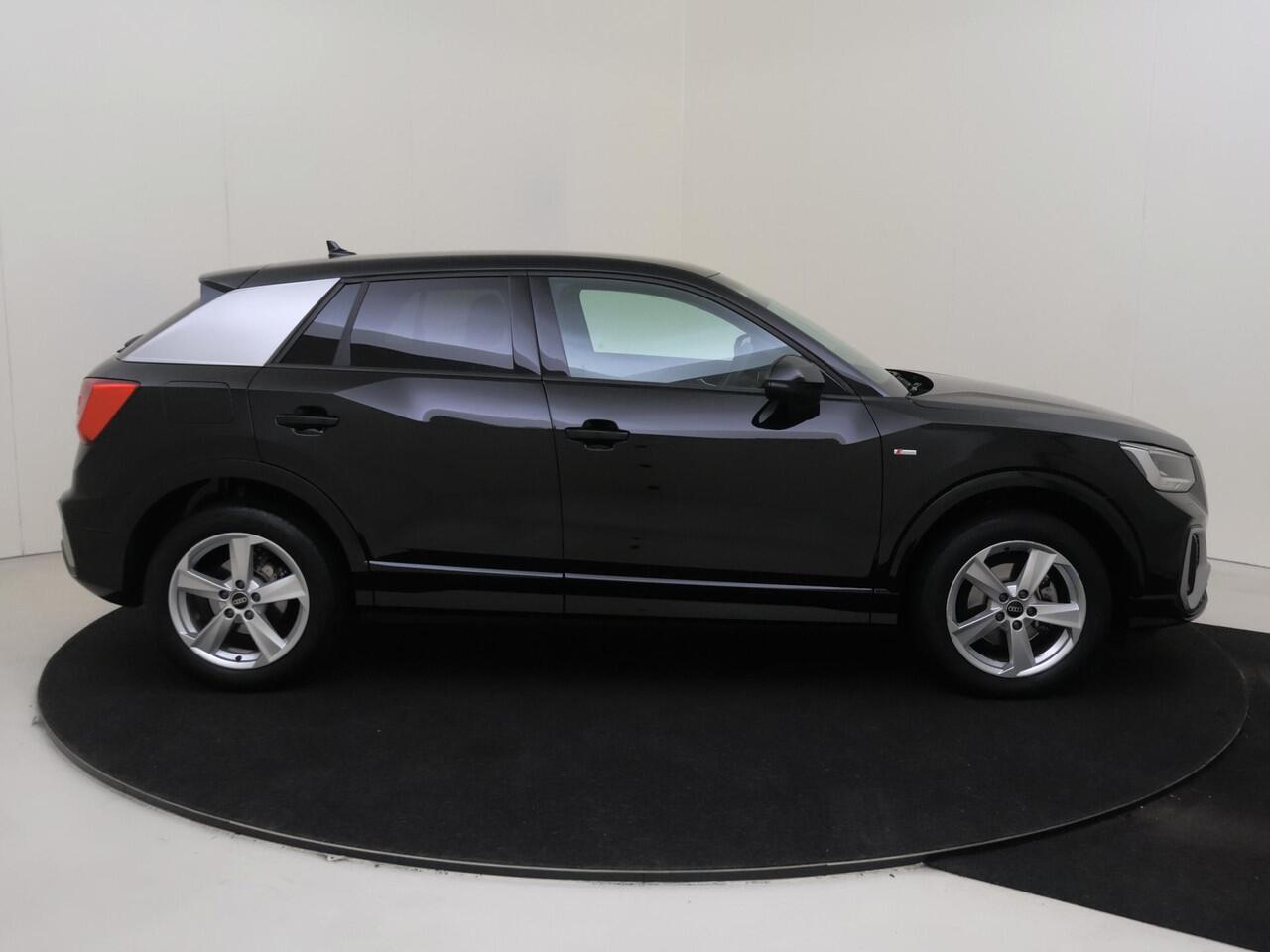 Audi Q2 35 TFSI S Edition | Trekhaak | Stoelverwarming | Navigatie | CarPlay | Cruise control | Virtual cockpit |