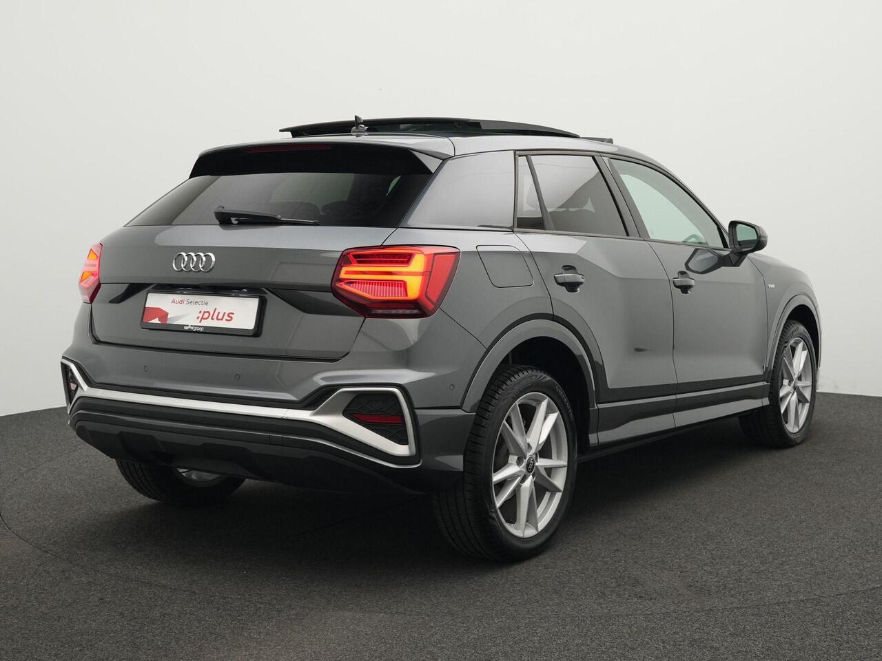 Audi Q2 35 TFSI 150 pk S-tronic Advanced edition / S-Line | Panoramadak | Achteruitrijcamera | Stoelverwarming | Carplay | Matrix LED koplampen | 18 inch